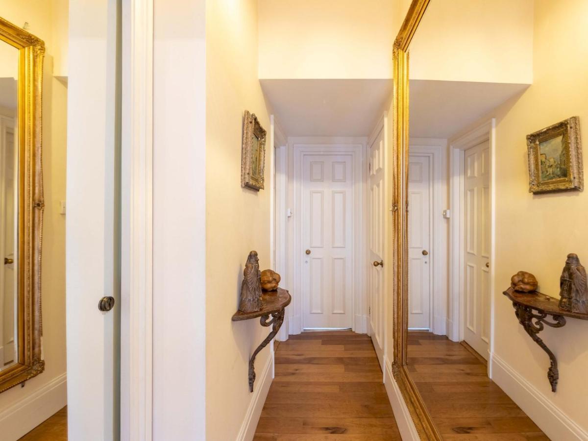 Pass The Keys Split-Floors Antique Apartment In Portobello Road London Exterior photo