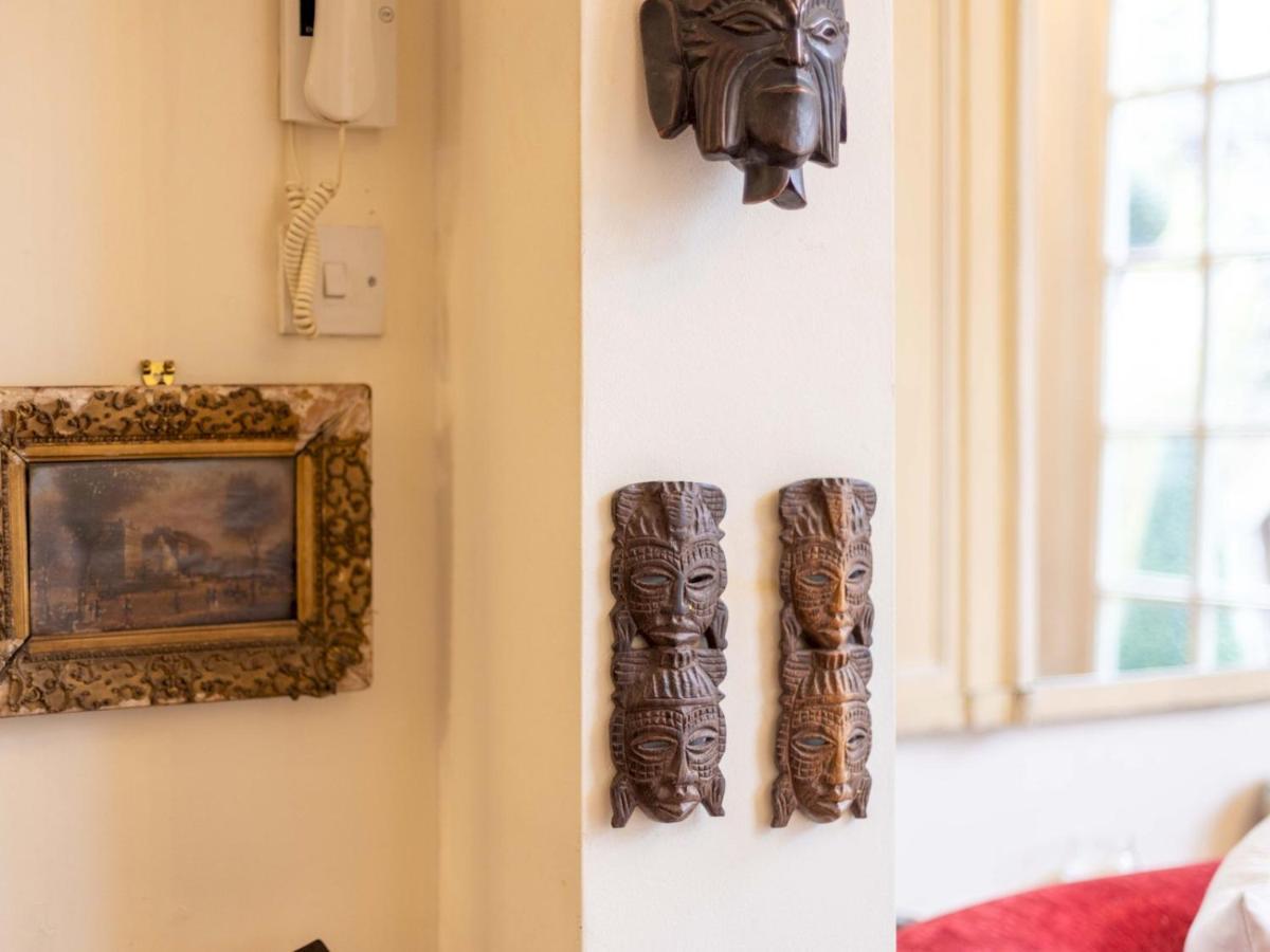 Pass The Keys Split-Floors Antique Apartment In Portobello Road London Exterior photo